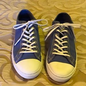 Khaki BLUE AND WHITE SNEAKERS BY “ Nothing New” size 9W